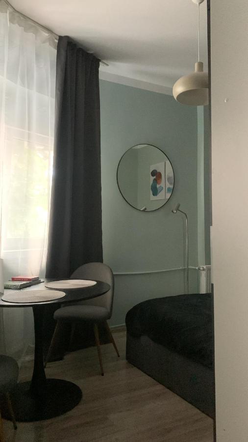 Appartement Cozy Studio In The Heart Of Bucarest Extérieur photo